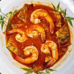 แกงส้มไข่ชะอมกุ้ง