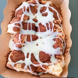 ปังปิ้งเนย + โอวัลติน + นม  1 ชุด