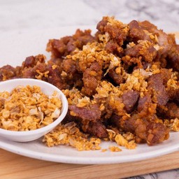 หมูทอดกะเทียมเป็นกับข้าว