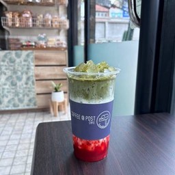 สตรอเบอรี่มัทฉะลาเต้