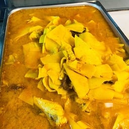 แกงส้มหน่อไม้ปลาจาระเม็ด