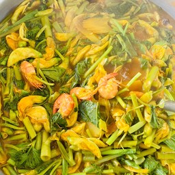 แกงส้มผักรวมกุ้ง