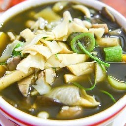 แกงหน้อไม้