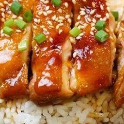 ข้าวสะโพกไก่ทอดซอสเกาหลี