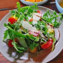 Rocket Salad with  Tomatoes