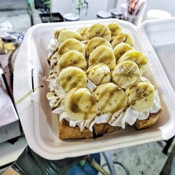 ขนมปังวิปปิ้งครีมกล้วย