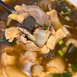 ต้มแซ่บเครื่องในเนื้อ