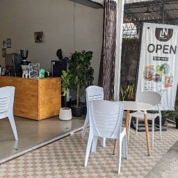 LN Coffee House