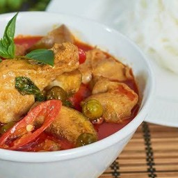 ข้าวเนื้อทอดน้ำปลา By Yes I'm ข้าวเนื้อทอดน้ำปลา By Yes I'm
