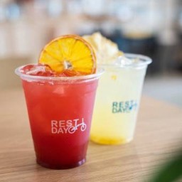 Autumn Breeze (Yuzu-Strawberry)