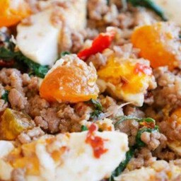 ข้าวกะเพราหมูสับผัดไข่เค็ม