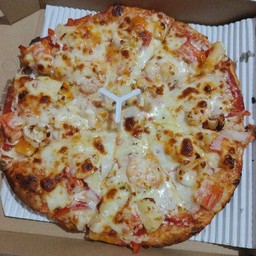 พิซซ่าหน้าแฮม+เไส้กรอกชีส