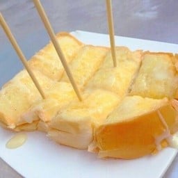 หวานฉ่ำ ขนมปังปิ้ง-โรงเรียนวัดแก่นเหล็ก