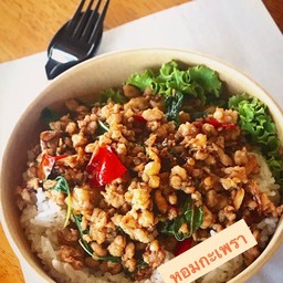 ผัดกระเพราหมูสับ