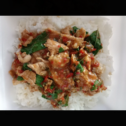 กะเพราหมูชิ้นราดข้าว