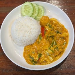 ข้าวผัดผงกะหรี่ทะเล