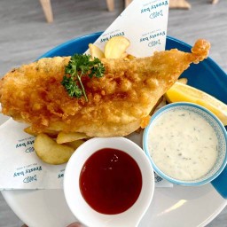 Frosty bay - Fish chips & more ลาซาล