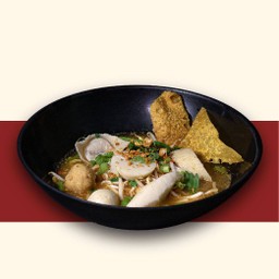 ก๋วยเตี๋ยวเครื่องปลา(ลูกชิ้นปลา)