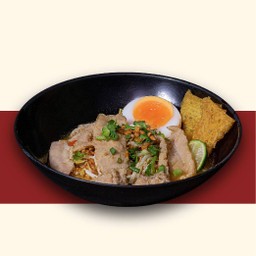 ก๋วยเตี๋ยวหมูไข่มะตูม