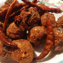 ลาบหมูทอด