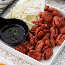 ลูกชิ้นนอนกินก็ฟินได้