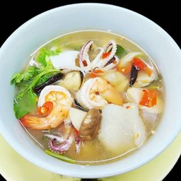 ต้มยำทะเลน้ำใส