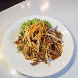 ยำ มะม่วงปลากรอบ