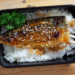 ข้าวหน้าปลาซาบะ