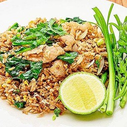 ข้าวผัดหมูชิ้น