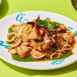 น้ำตกคอหมูย่าง