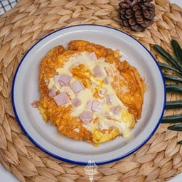 กระเพราในบ้าน/ข้าวไข่เจียว By.น้องพีร์