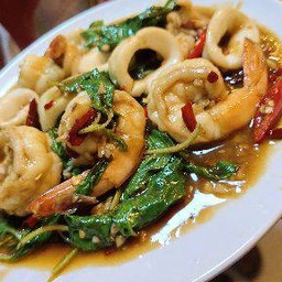 กระเพรา (กับข้าว)