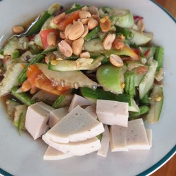 ตำแตงหมูยอ
