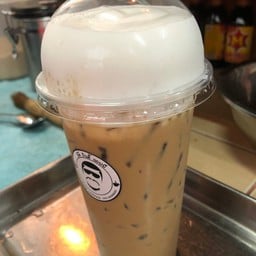 Oat indy coffee ตลาดครอบครัวบางกรวย