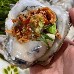 หอยนางรม (ตัวละ)