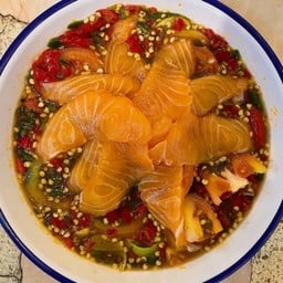 เหลาแซลมอน