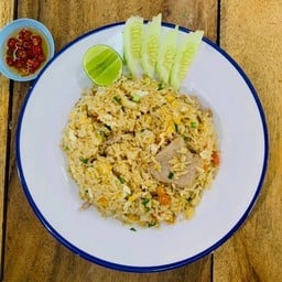 ข้าวผัดหมูนุ่มเฮง