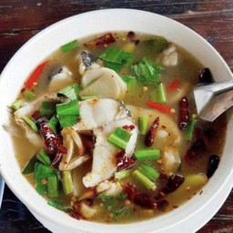 ต้มยำปลานิล (กับข้าว)