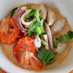 ต้มยำน้ำข้น  (กับข้าว)