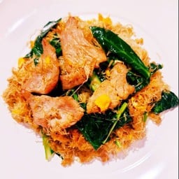 ผัดซีอิ๊วเส้นหมี่หมูนุ่ม
