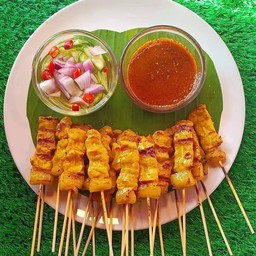 หมูสะเต๊ะ 50 ไม้ ฟรี 4 ไม้