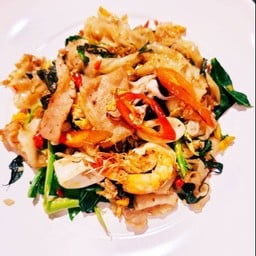 ผัดขี้เมาเส้นหมี่กุ้ง