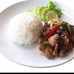 ข้าวผัดเนื้อพริกไทยดำ