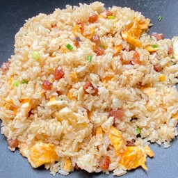 ข้าวผัดกุนเชียง