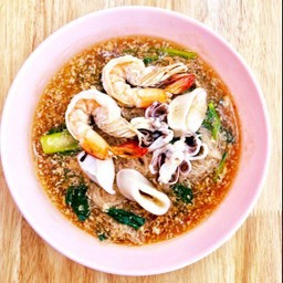 เกาเหลาราดหน้าหมึก