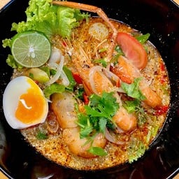 เตี๋ยวต้มยำ กุ้งแม่น้ำ