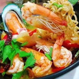 บะหมี่ต้มยำทะเลเดือด