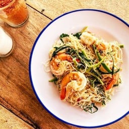 หมี่กระเฉดกุ้ง