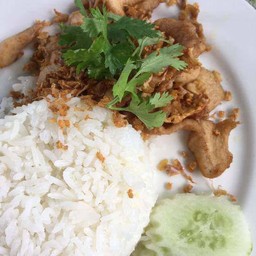 ข้าวไก่กะทียม