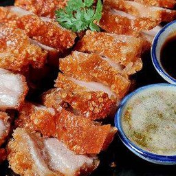 สามชั้นทอด